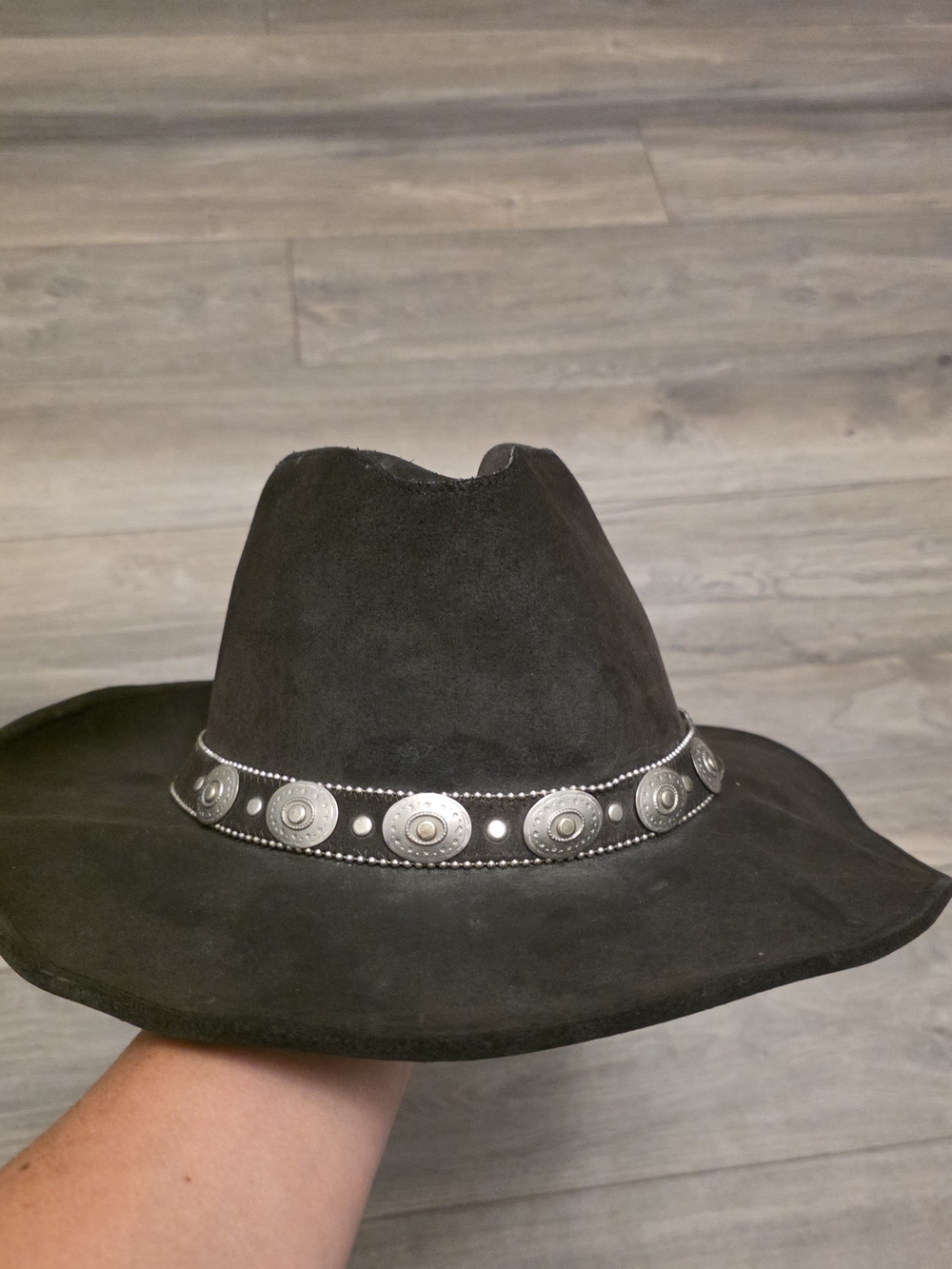 Vintage Henschel Hat Company Black Suede Leather Cowboy Hat Concho Band Medium